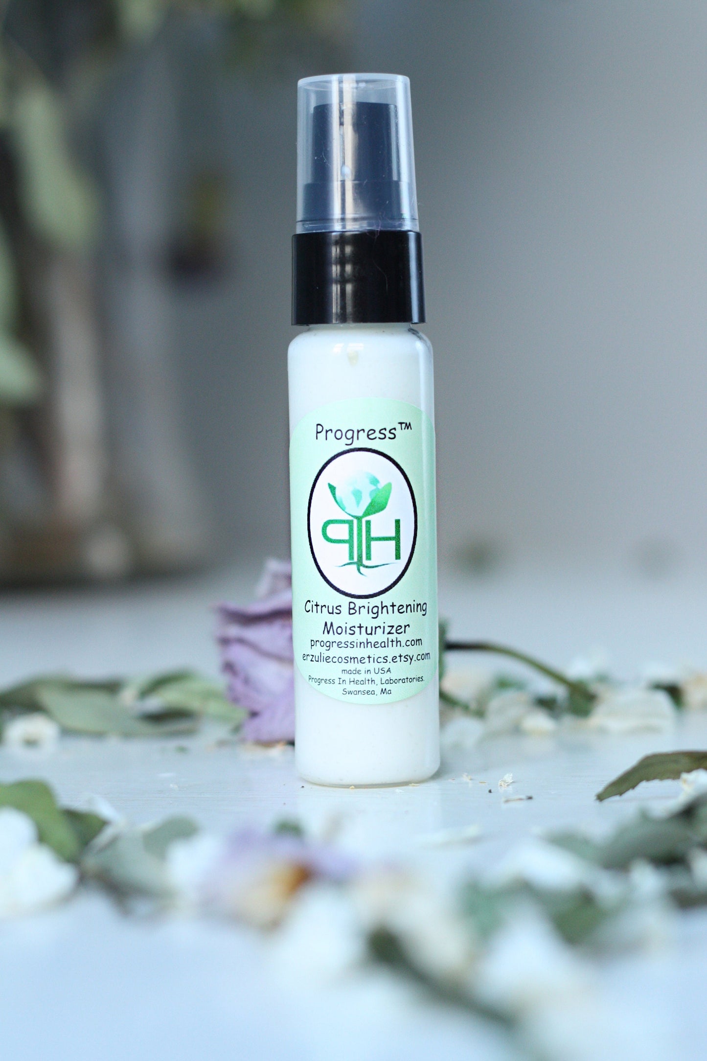 Organic Hyaluronic Serum | Citrus Brightening Facial Serum and Moisturizer all in one | Cruelty Free Cosmetics | Organic Facial Serum