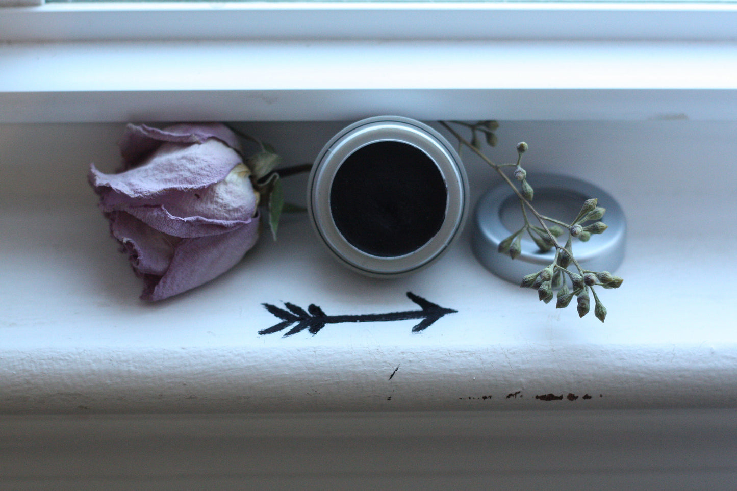 Organic eyeliner Pot in  Intense Black | Mineral Gel Eyeliner Pot  Naturagel ™ |  Made with organic ingredients  Easy to Use