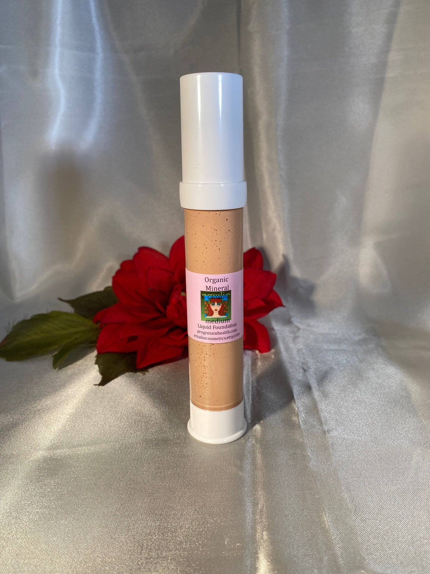 Organic Liquid Mineral Foundation in Medium |  Non-Comedogenic | Cruelty Free | Clean beauty | Age Defying Foundation| Hyaluronic acid