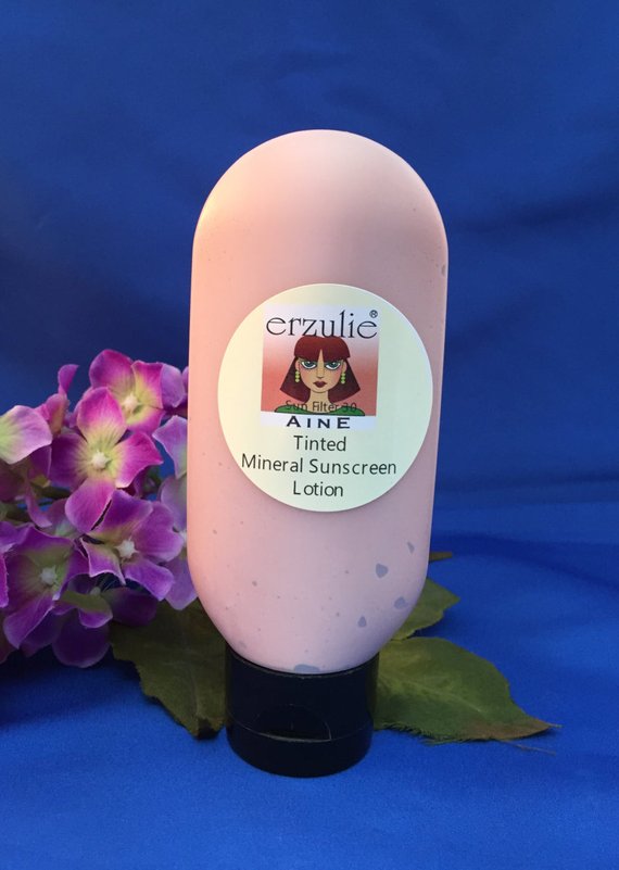Organic Tinted Moisturizer| Tinted Daily Moisturizer with Hyaluronic acid | Non Toxic | Carrot Seed Oil